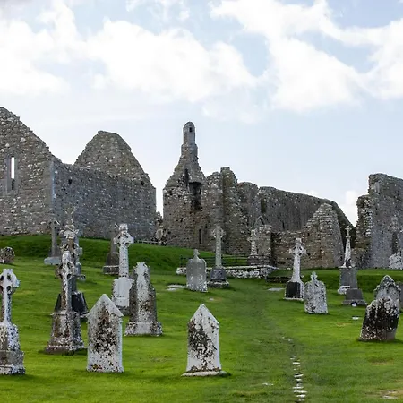 Kitty's Townhouse, *