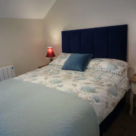 Kitty's Townhouse, Nyaraló